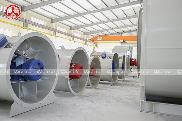 Báo Giá Quạt Tăng Áp Cầu Thang GTECO Chi Tiết Nhất 2 Quạt hướng trục dùng trong tăng áp cầu thang