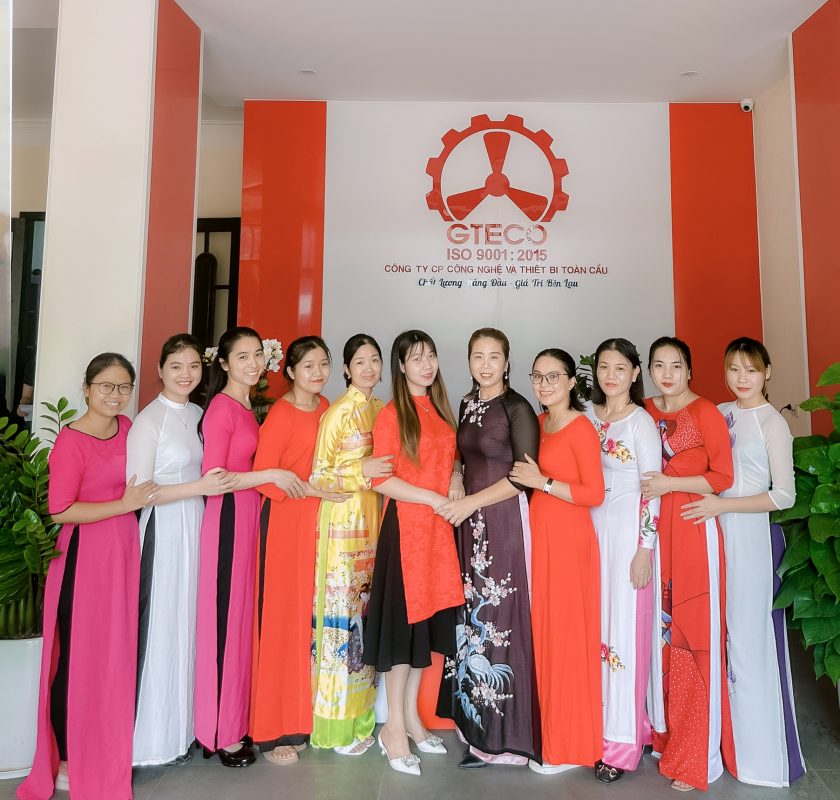 Tổ chức chương trình 20/10 tại nhà máy