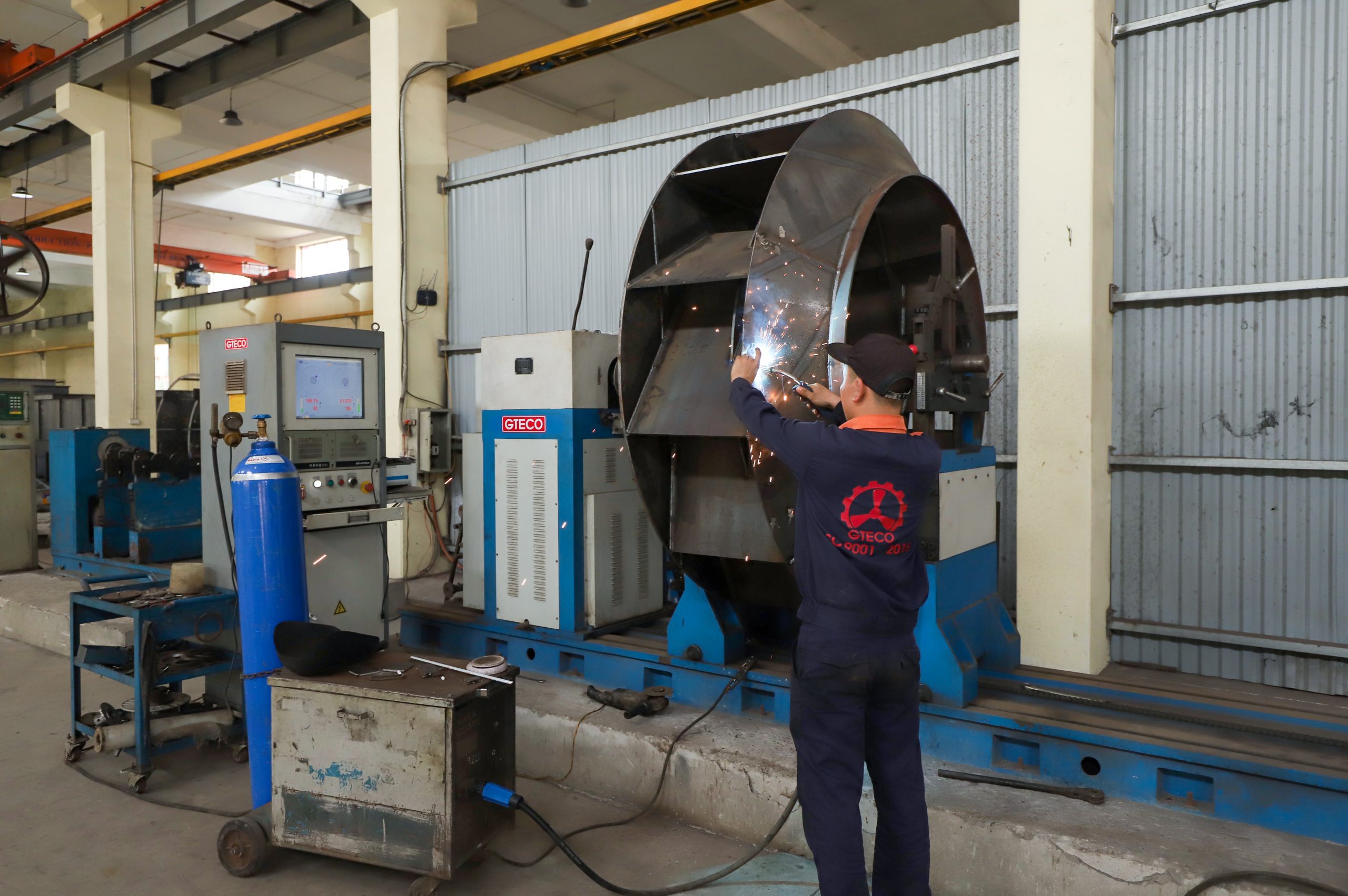 Dịch Vụ Cân Bằng Động Cánh Quạt GTECO Giải Pháp Hoàn Hảo Cho Hệ Thống Quạt Công Nghiệp 4 Cân bằng động cánh quạt GTECO