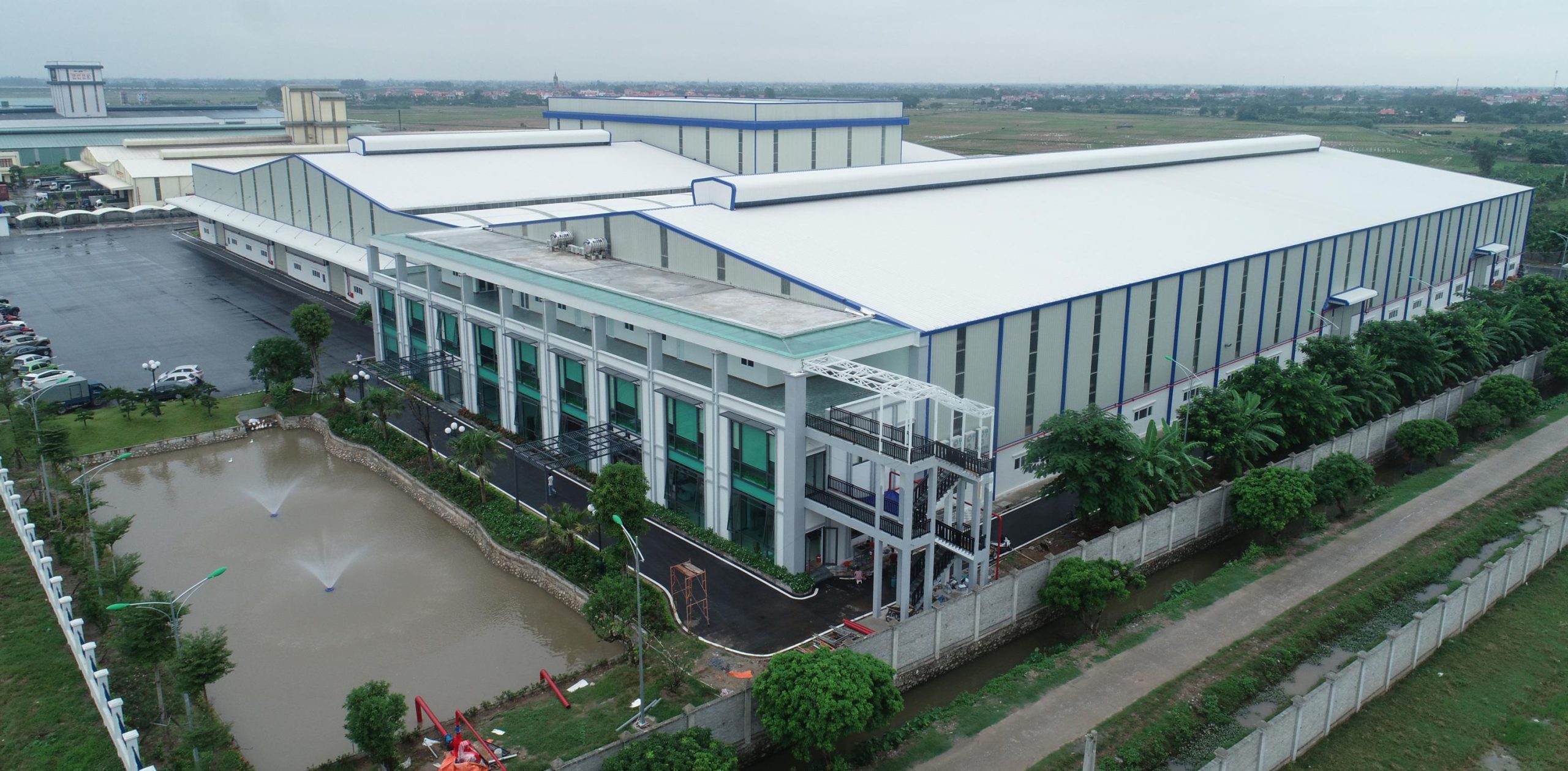 Hệ Thống Hút Lọc Bụi Cho Nhà Máy Chế Biến Thực Phẩm 1 Nhà máy chế biến thực phẩm