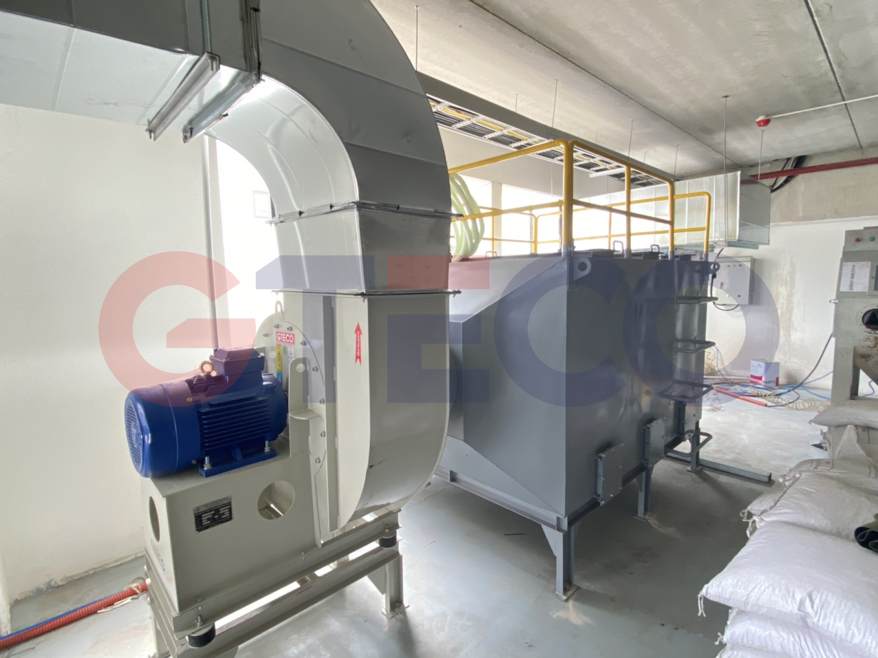 Xử Lý Khí Thải VOCs, SOx, NOx Là Gì? Ứng Dụng Trong Công Nghiệp 1 Hệ thống xử lý khí thải GTECO